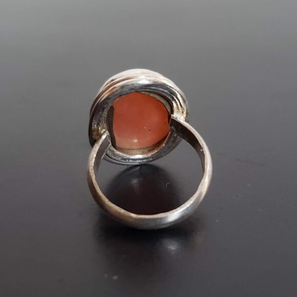Oval PEACH Ring in Silver Large and Simple - Picture 3 of 12